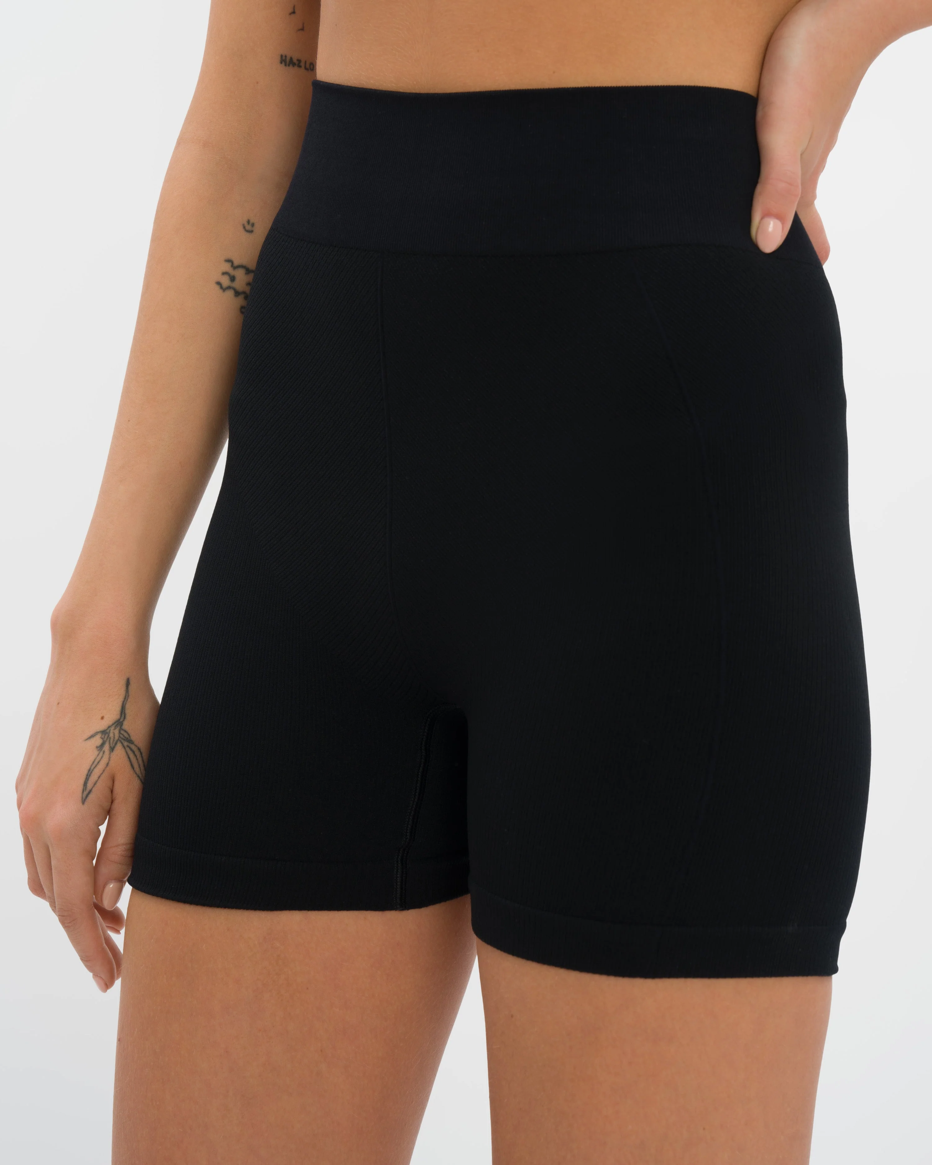 Serena Hotpant - Image 4
